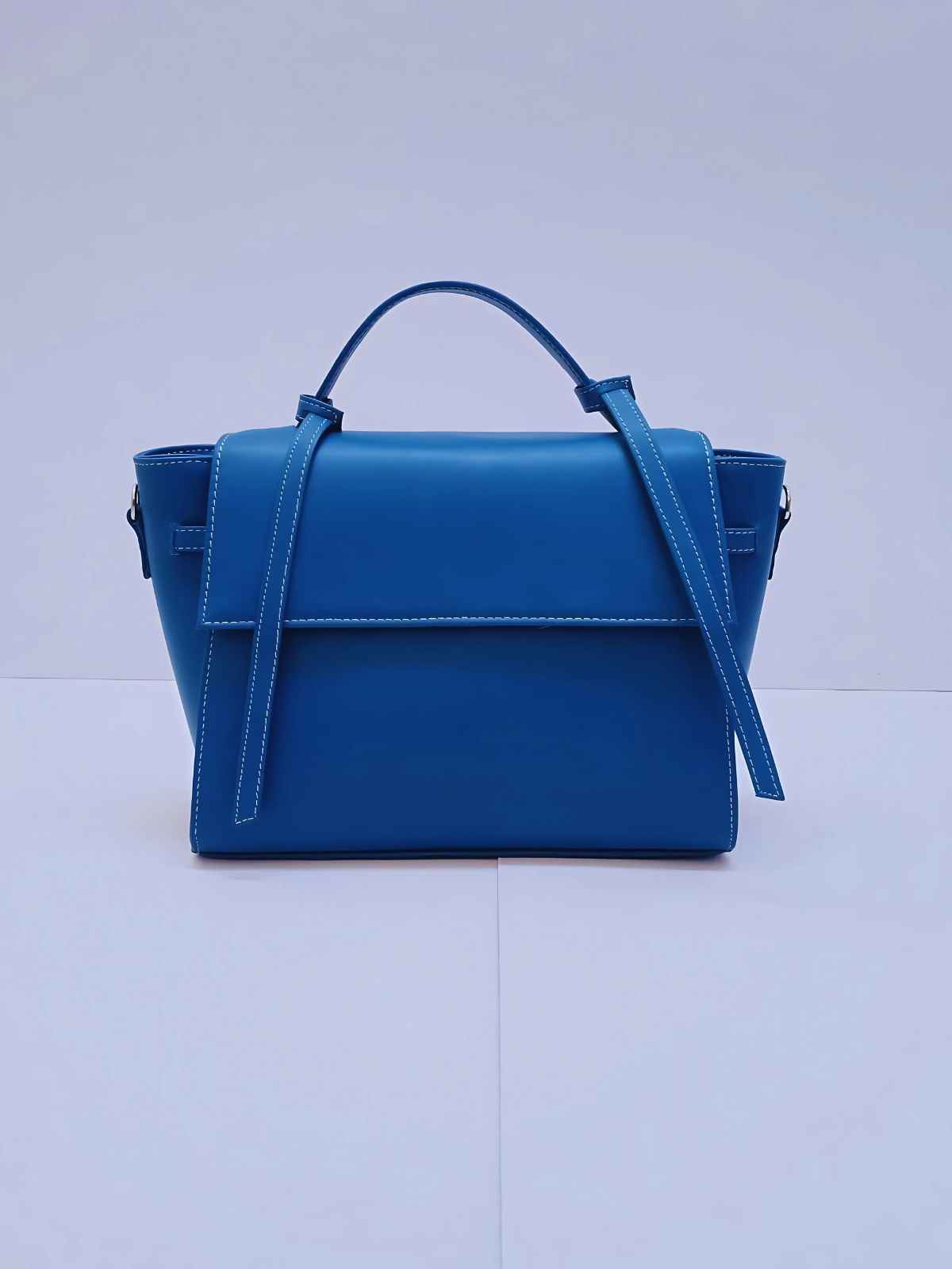 Timeless Elegance – Classic Cow Leather Handbag for Women